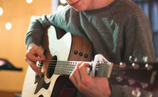 Guitar Lessons in San Francisco: What to Expect article cover